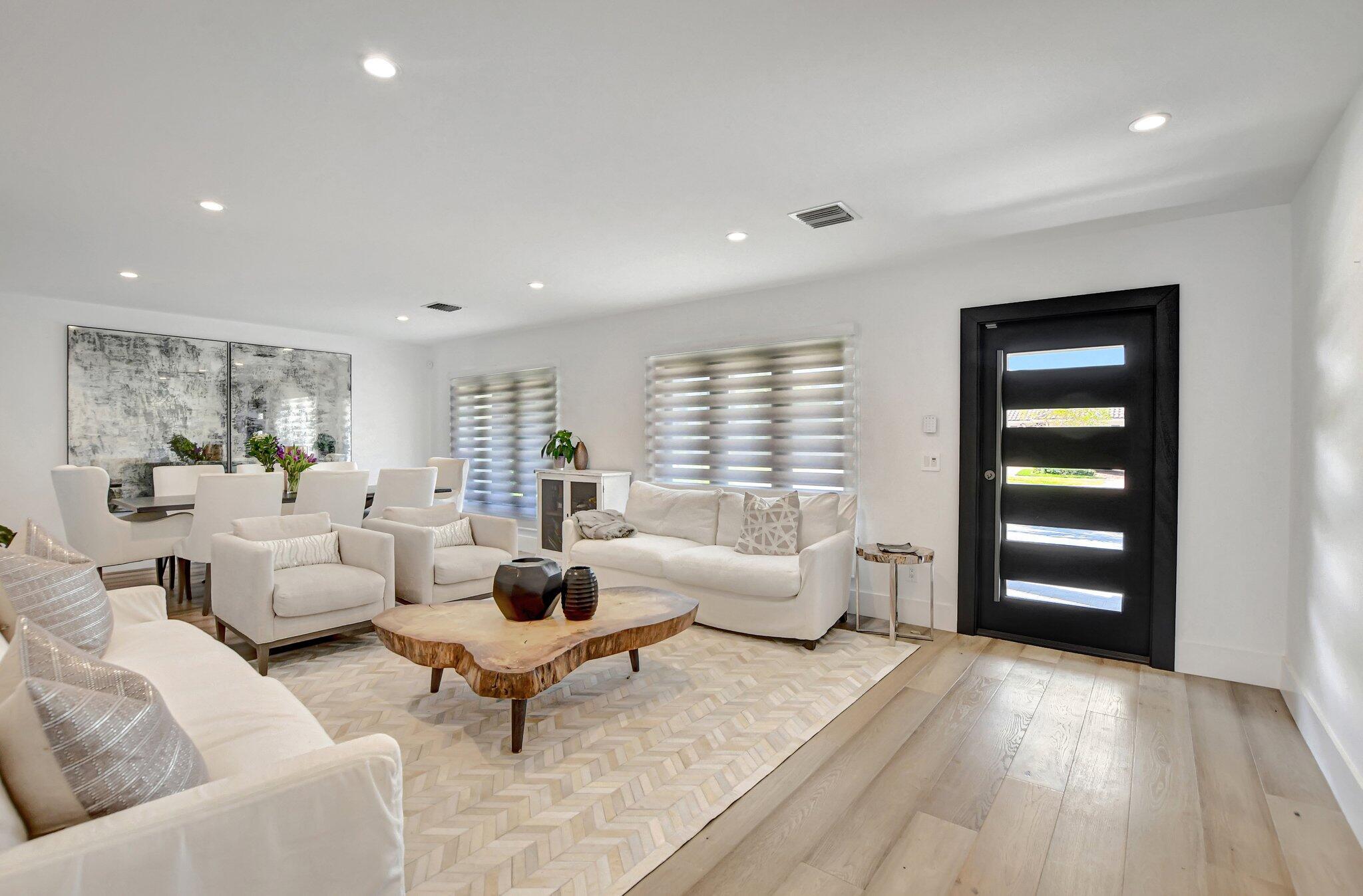 LAKE ROGERS ISLE - Residential