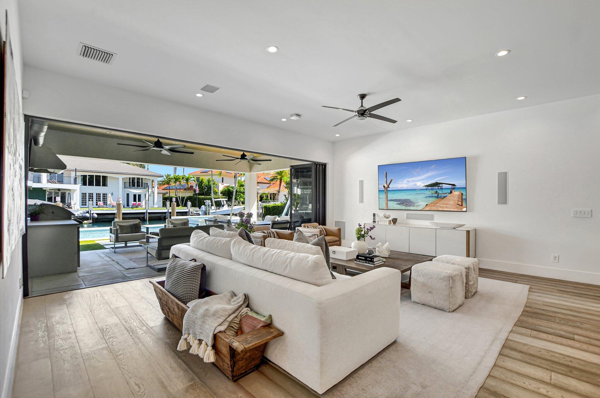 LAKE ROGERS ISLE - Residential