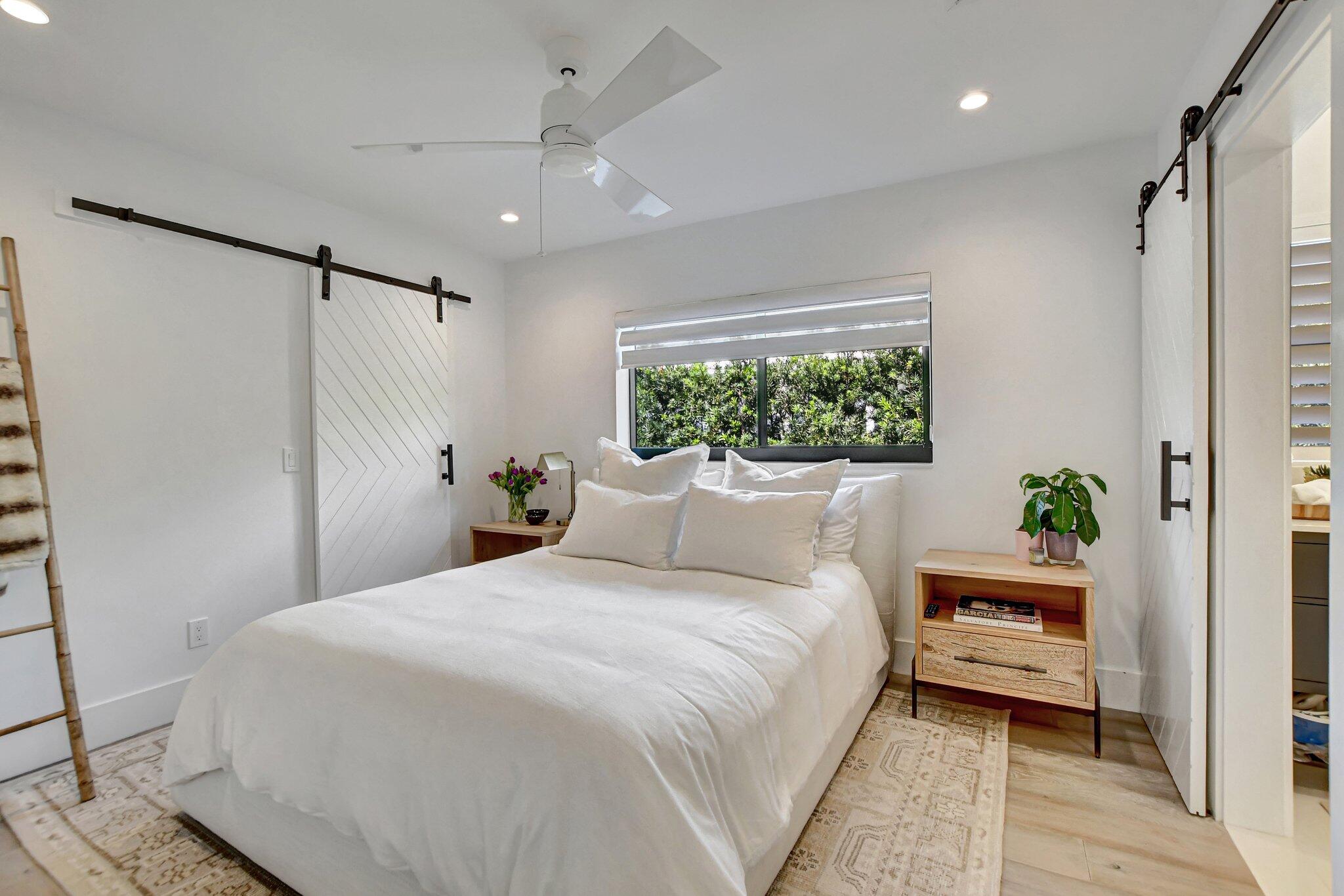 LAKE ROGERS ISLE - Residential