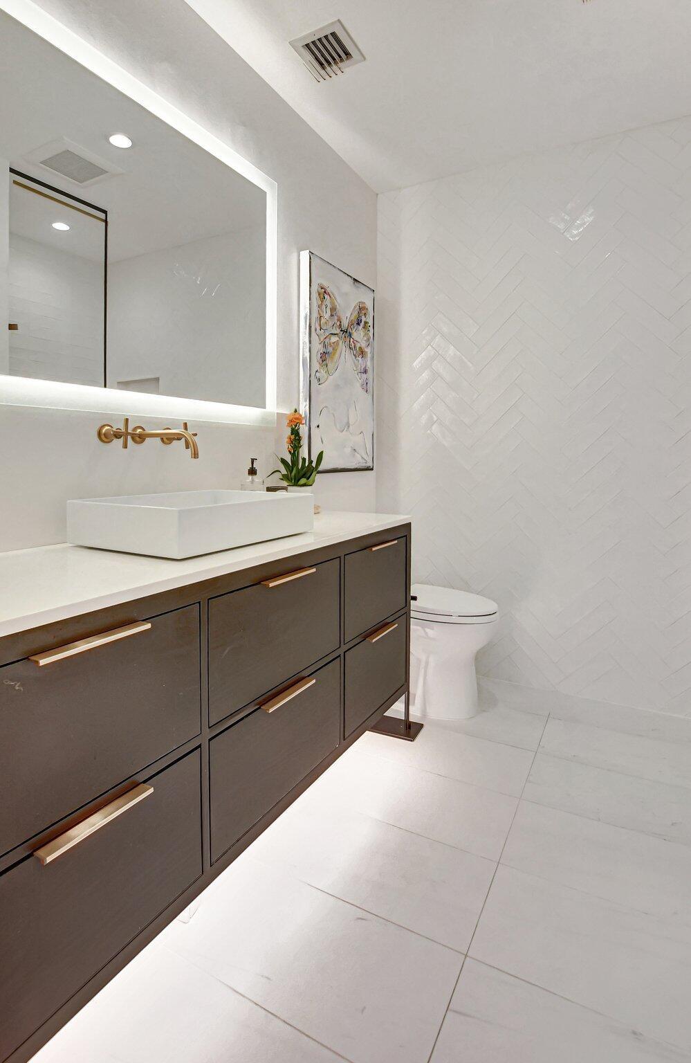 LAKE ROGERS ISLE - Residential