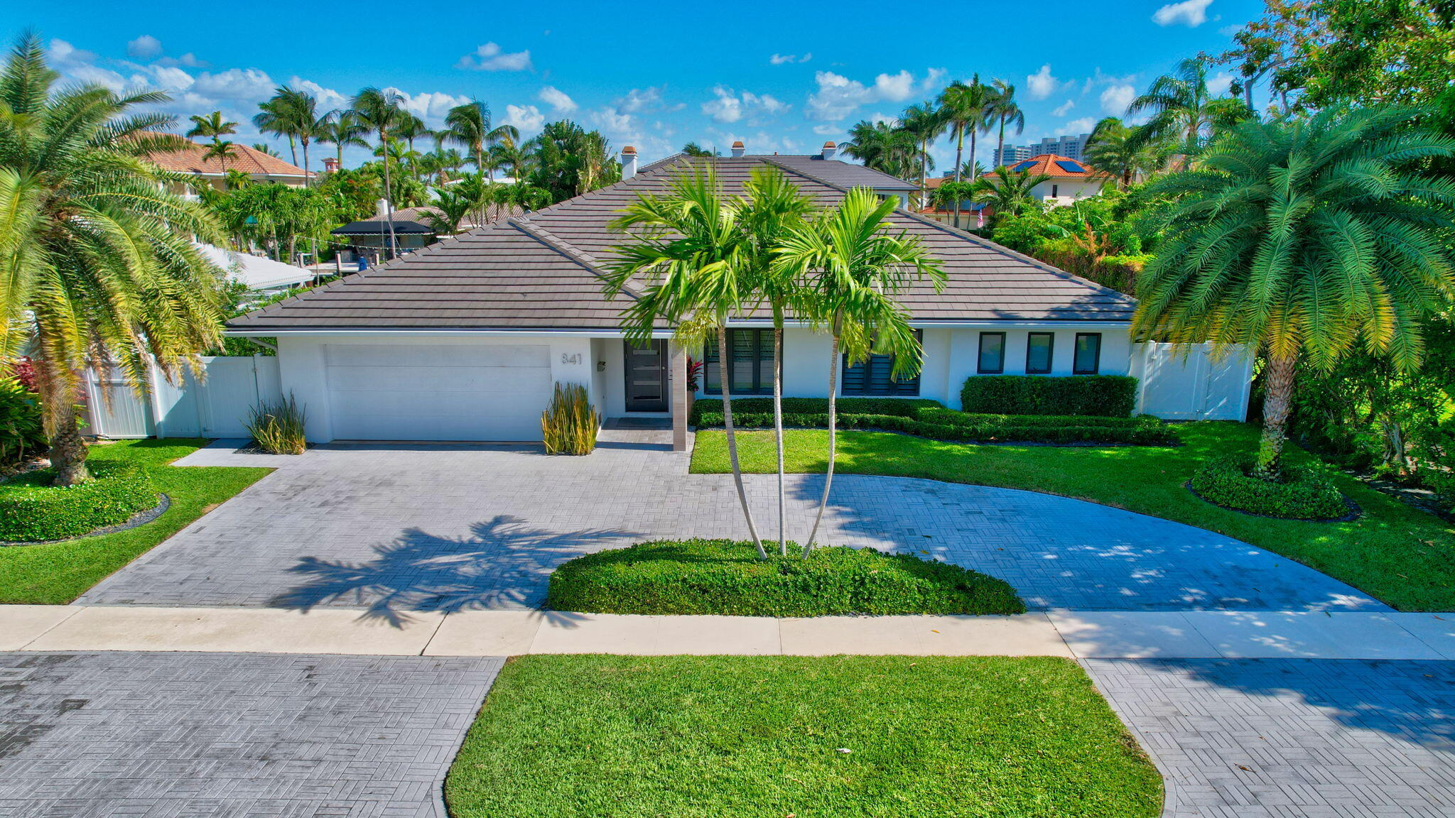 LAKE ROGERS ISLE - Residential