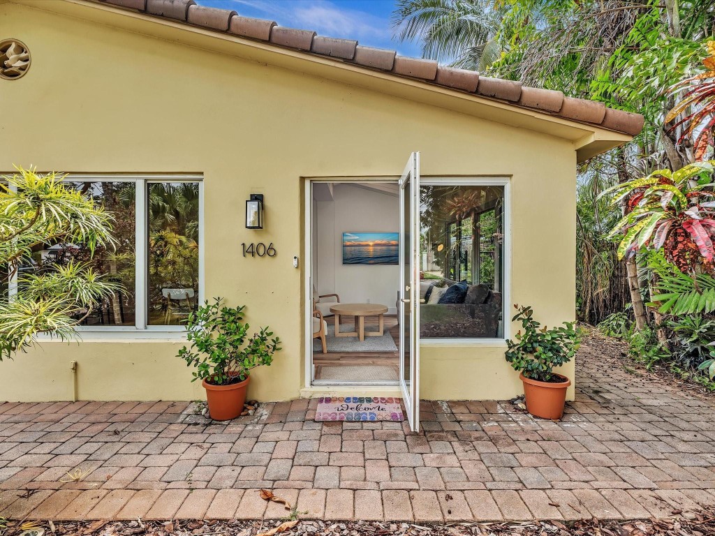 1406 NE 16th Terrace