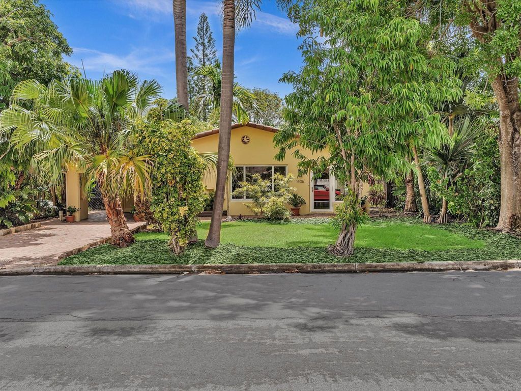 Photo of 1406 NE 16th Terrace, Fort Lauderdale, FL 33304 (MLS # F10523652)