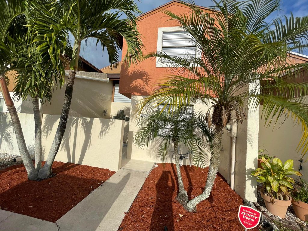 Photo of 1196 The 12th Fairway, Wellington, FL 33414 (MLS # R11068297)