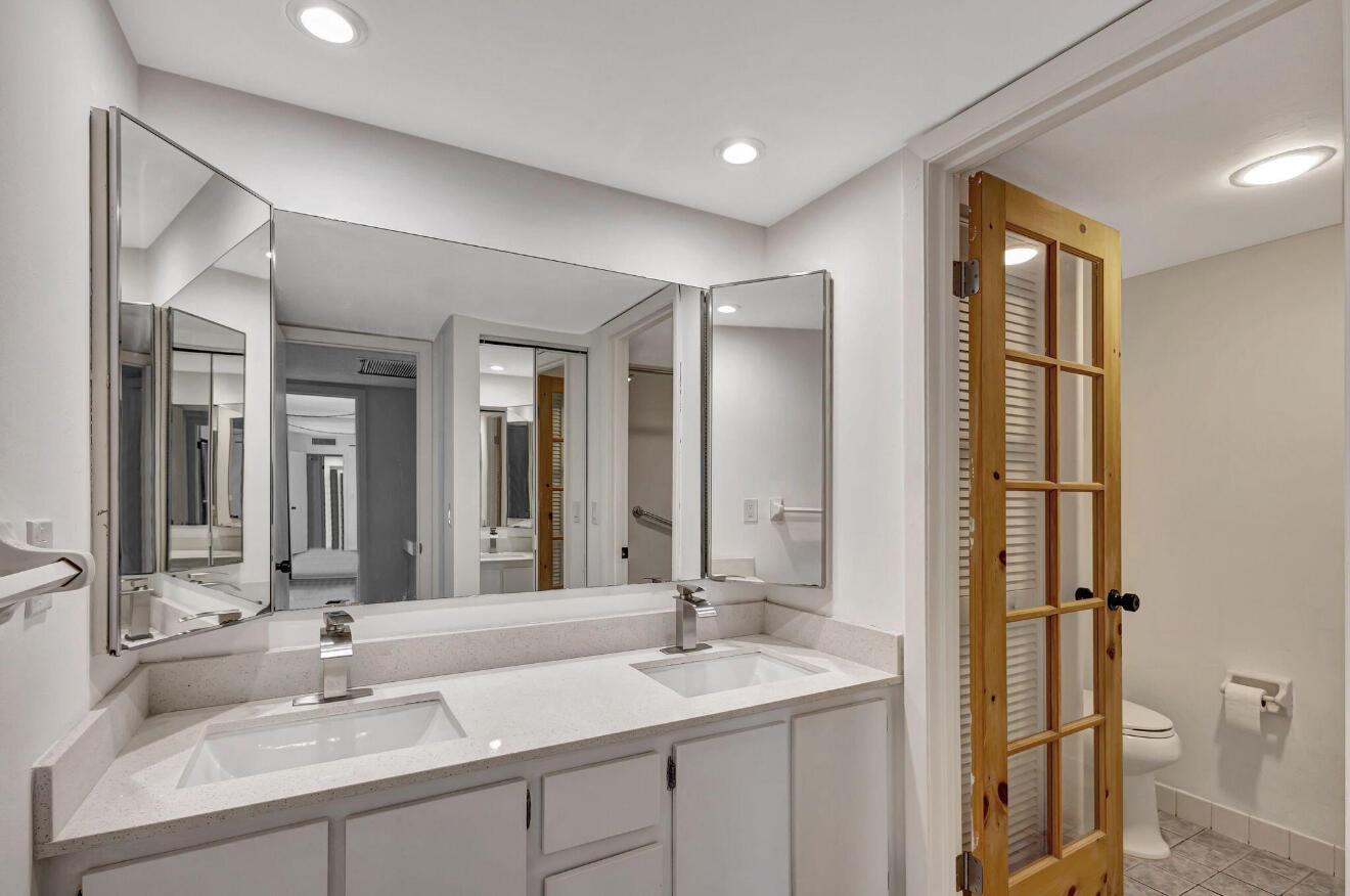 LAKEWOOD - Residential Lease