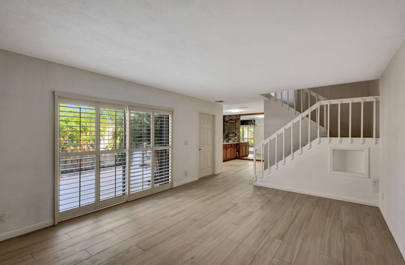 LAKEWOOD - Residential Lease