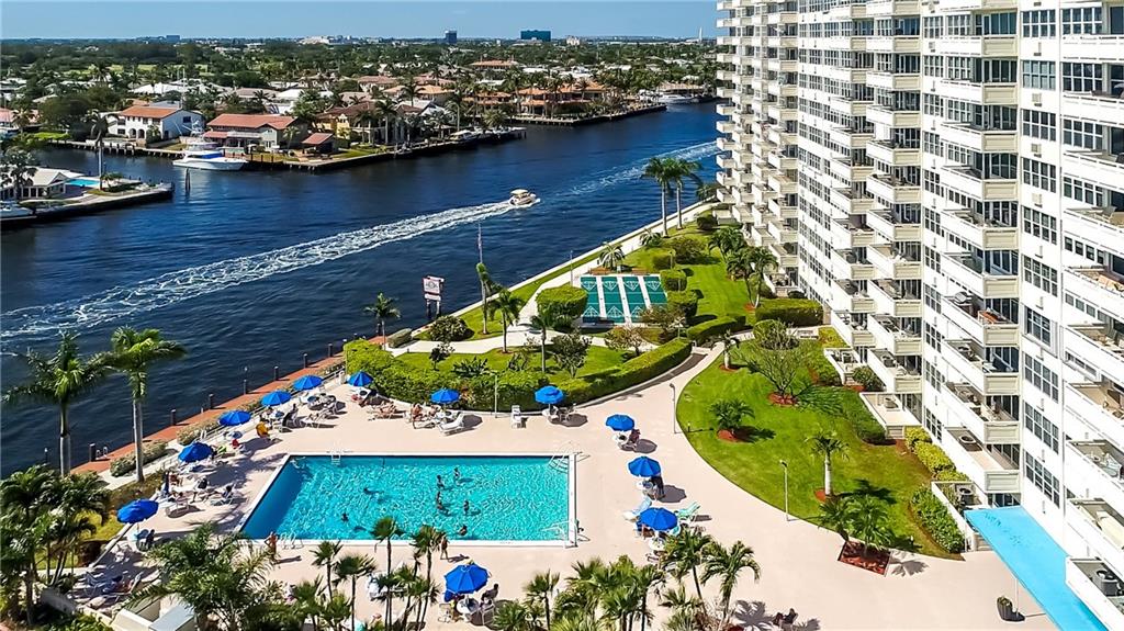 Coral Ridge Towers North - Residential