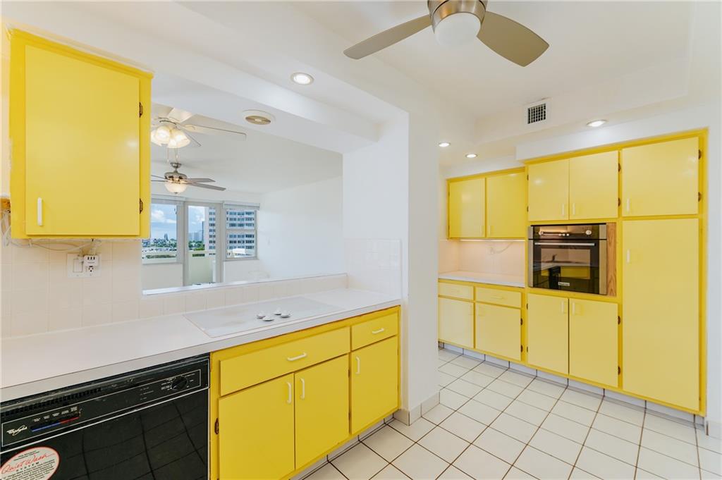 Coral Ridge Towers North - Residential