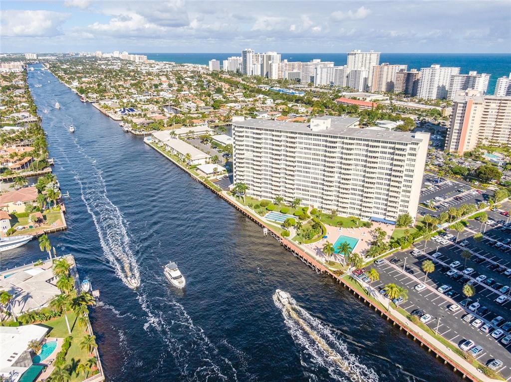 Coral Ridge Towers North - Residential