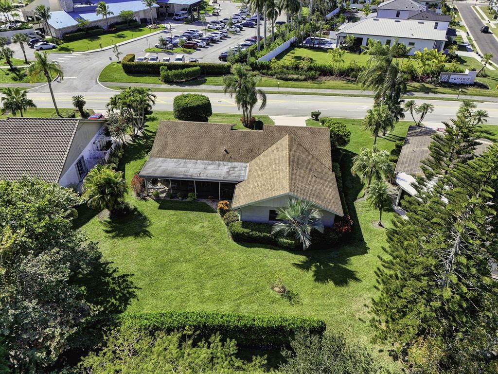 Photo of 13706 Cross Pointe Drive, Palm Beach Gardens, FL 33418 (MLS # R11159572)