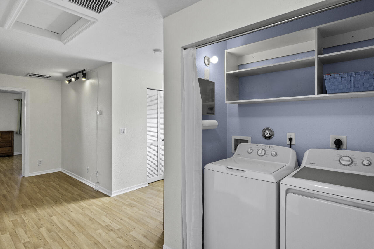 MARTINS CROSSING - Residential