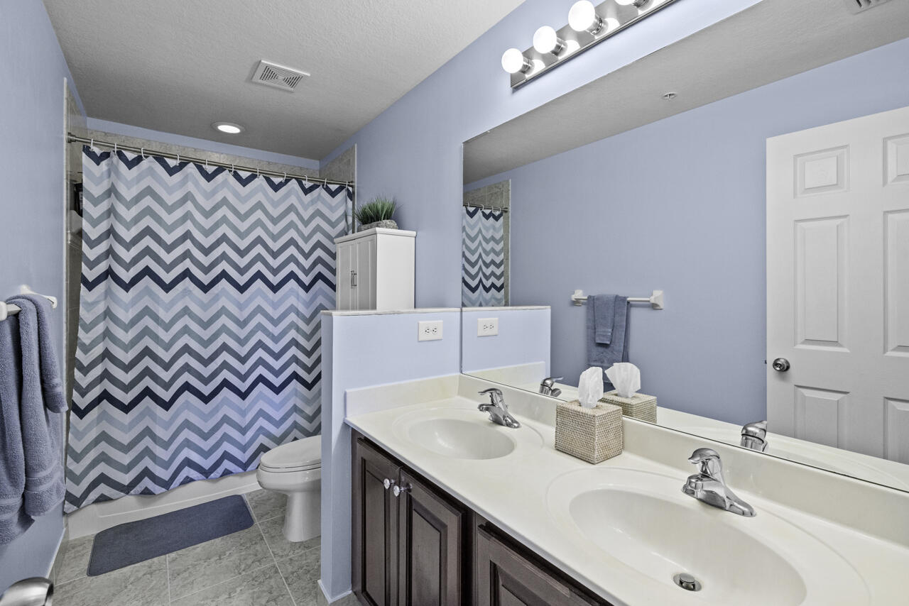 MARTINS CROSSING - Residential