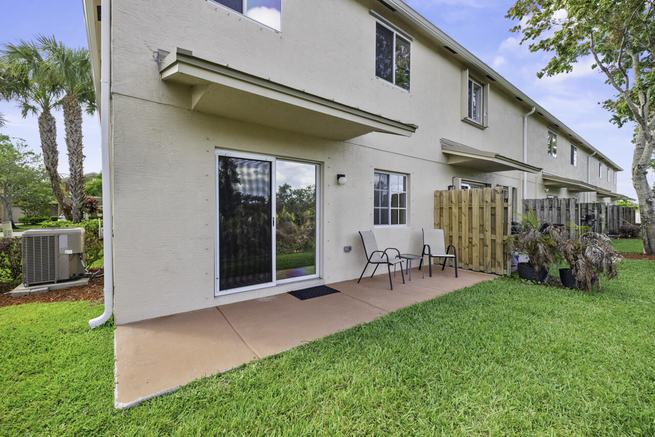 MARTINS CROSSING - Residential