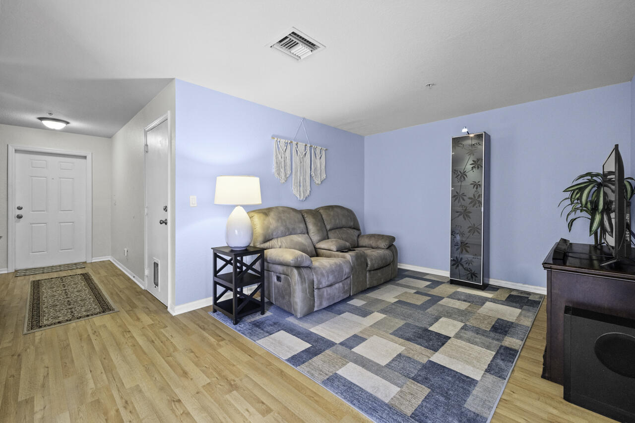 MARTINS CROSSING - Residential