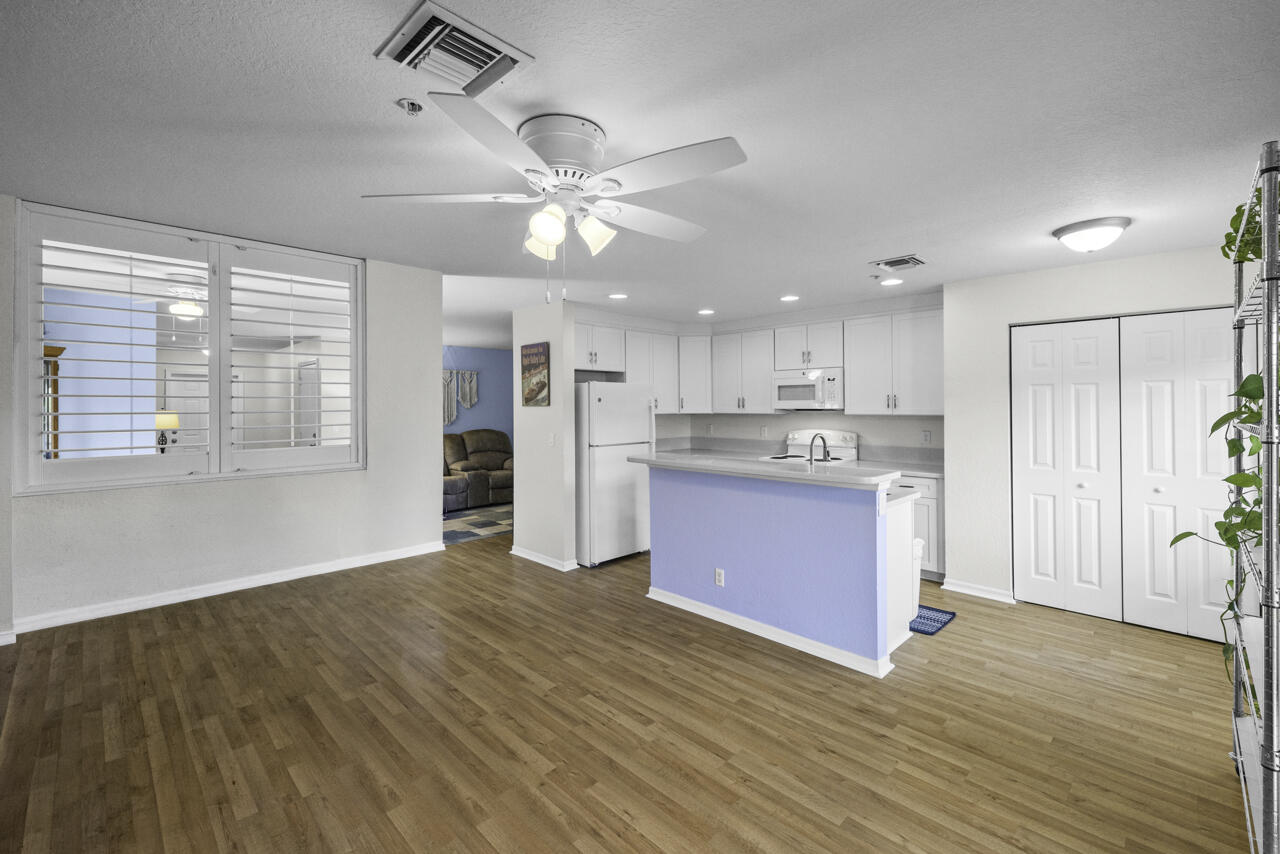 MARTINS CROSSING - Residential