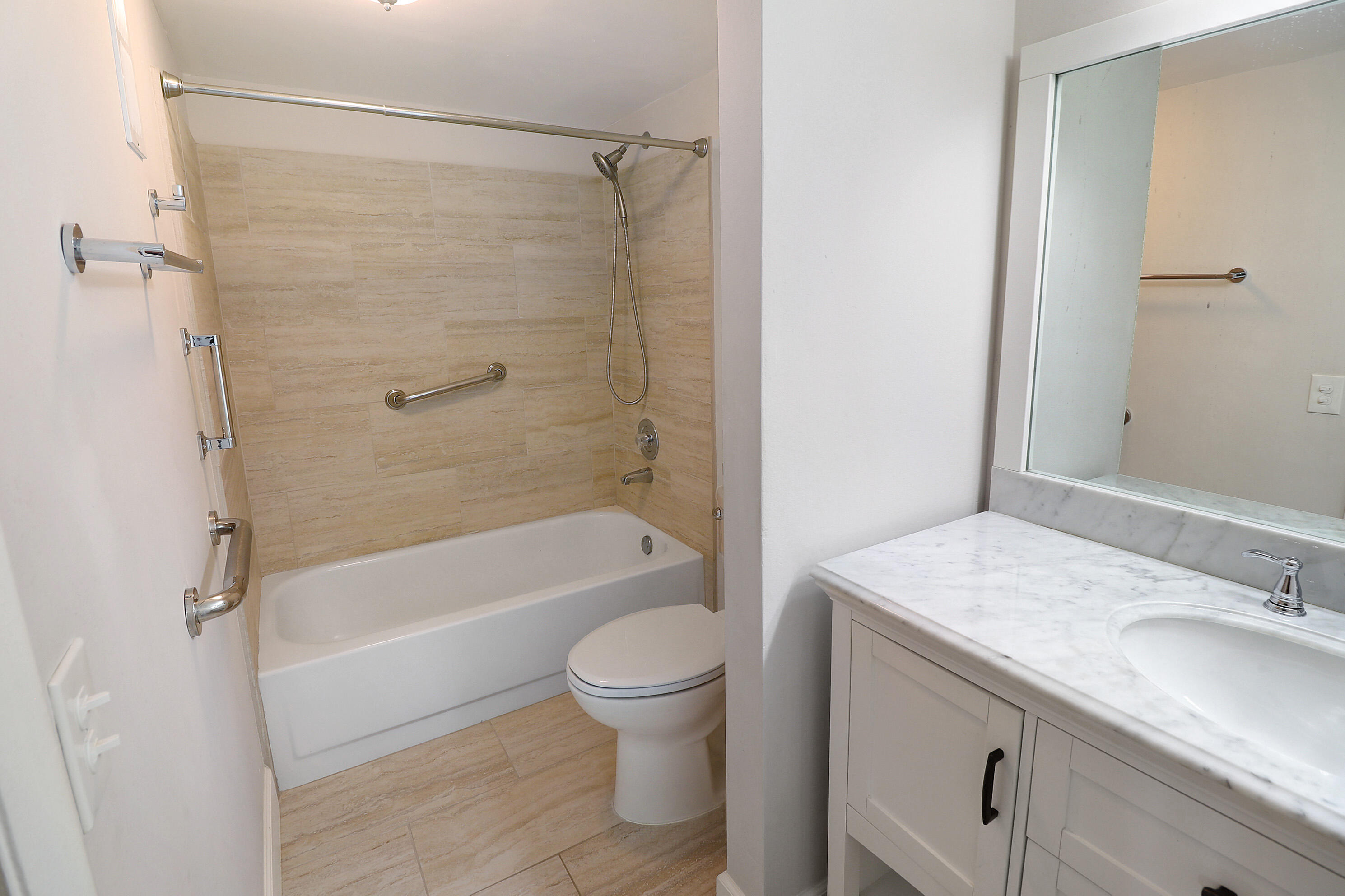 ASHMONT CONDOMINIUM I - Residential