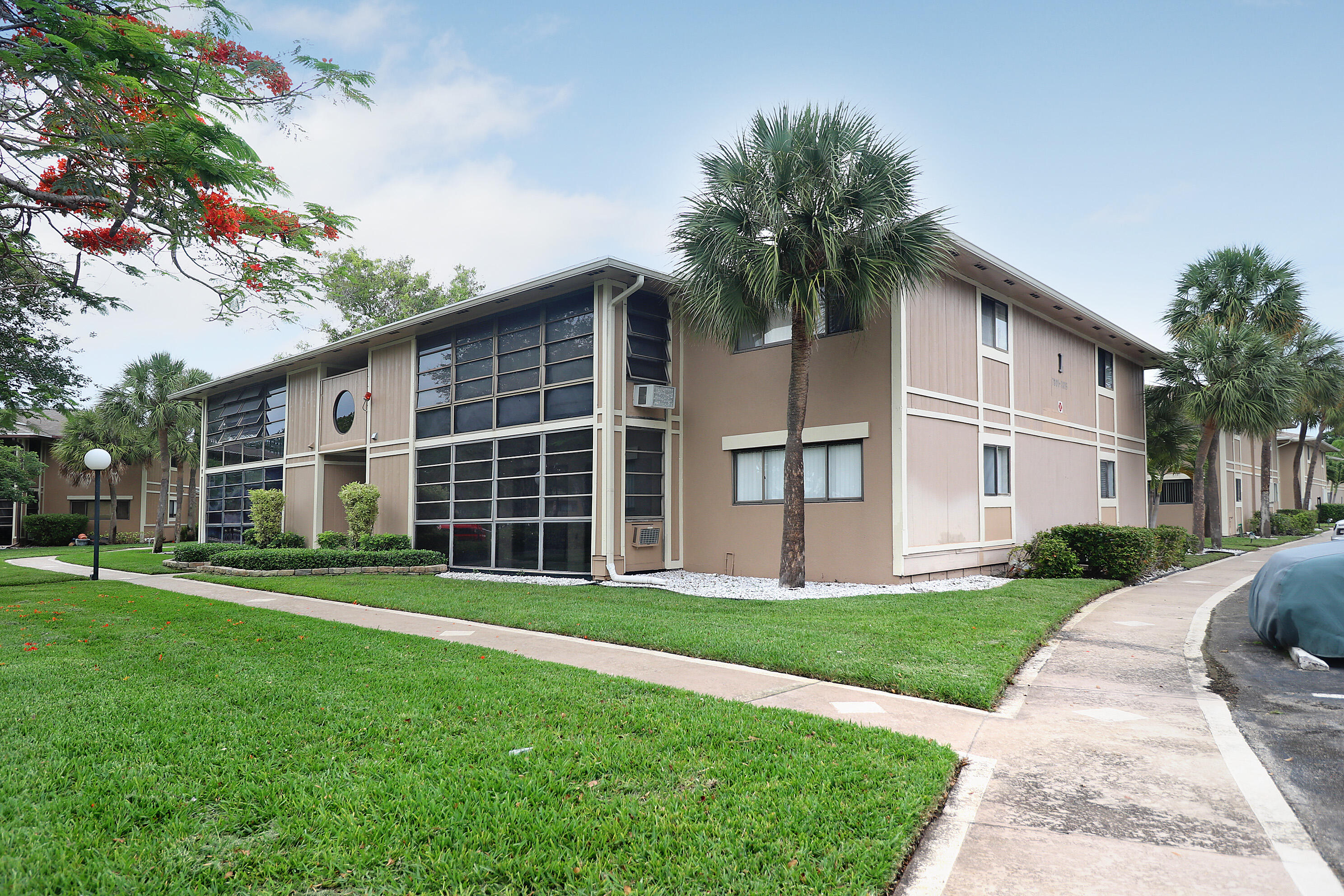 ASHMONT CONDOMINIUM I - Residential