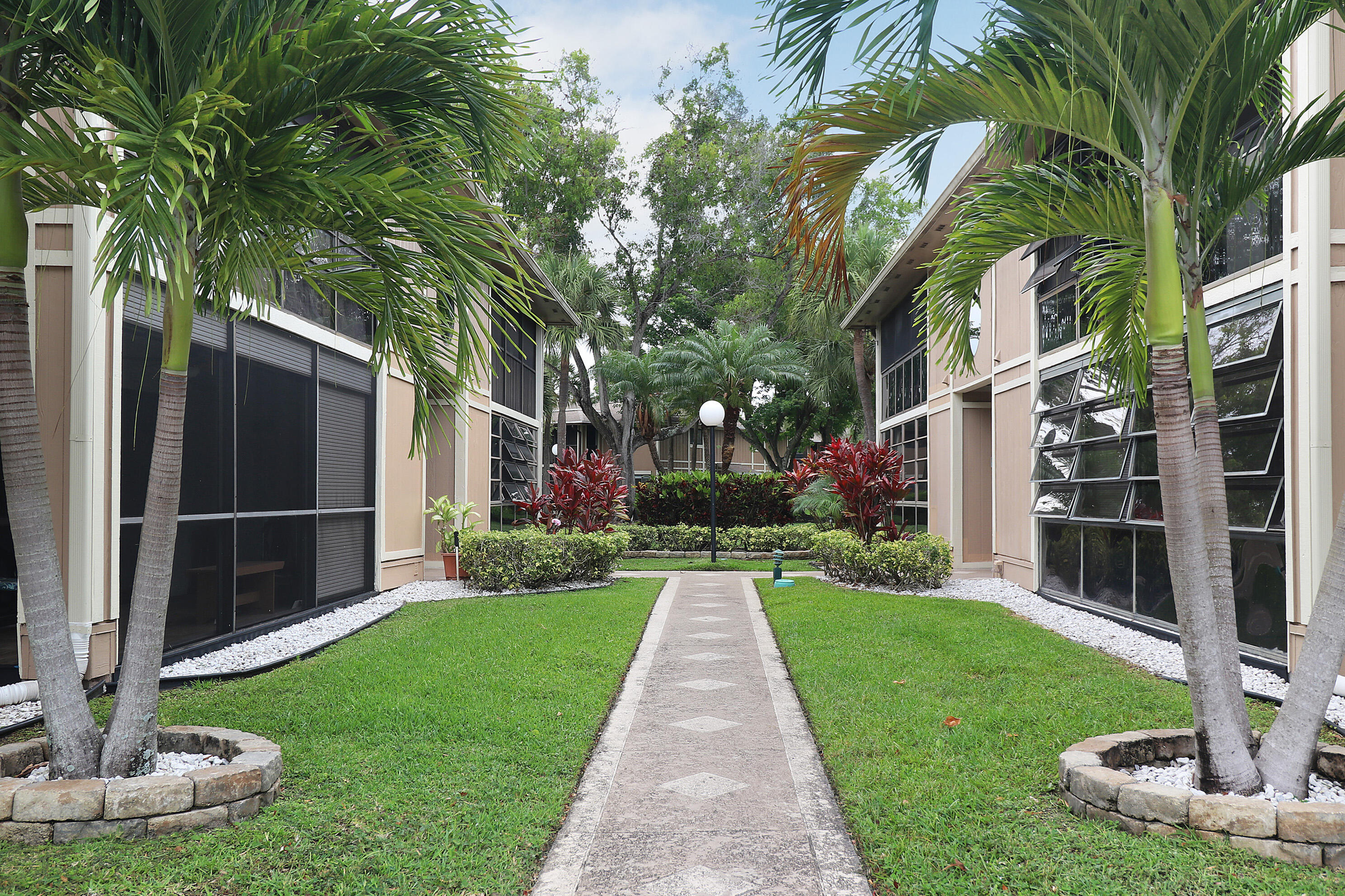 ASHMONT CONDOMINIUM I - Residential