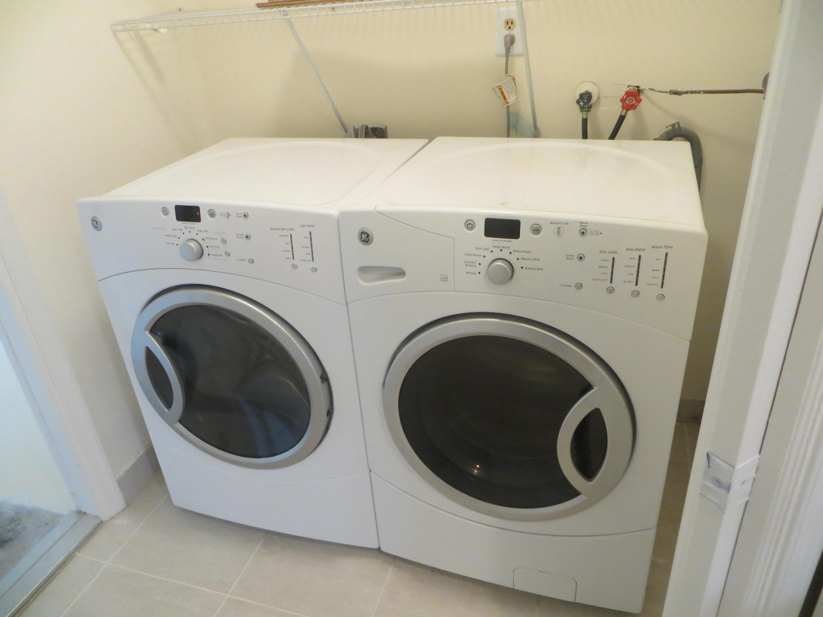 LAKE EDEN 4 - Residential Lease