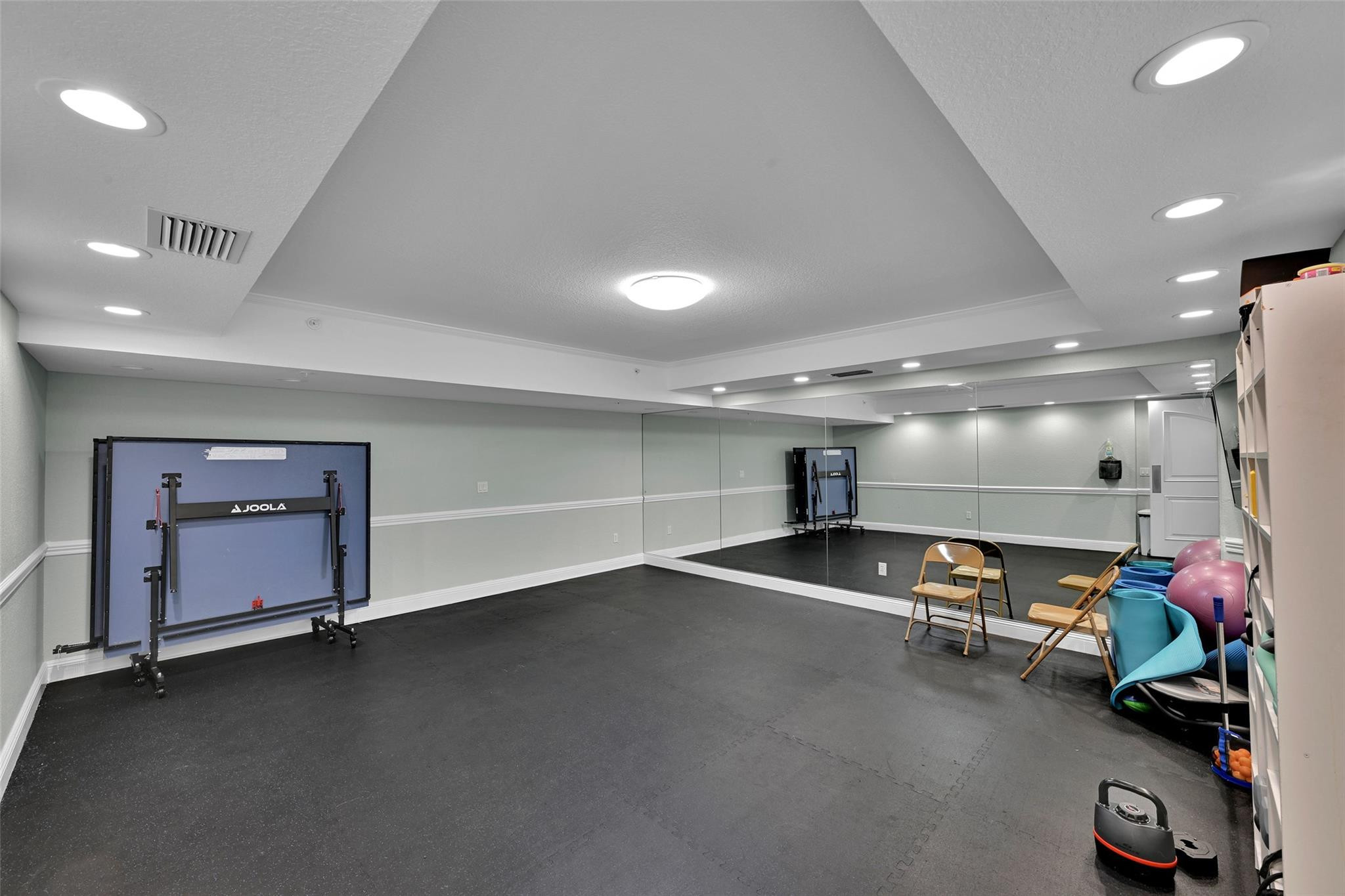 THE POINTE - Residential