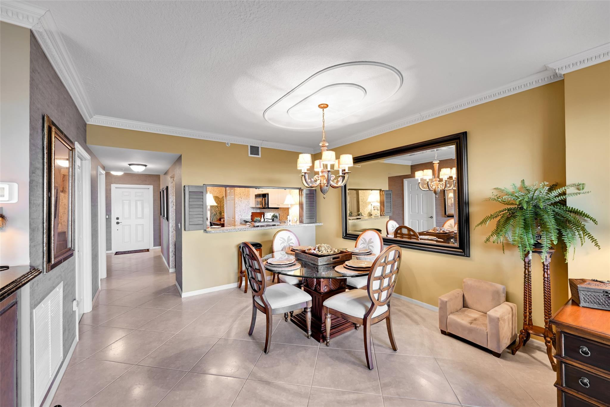 2880 NE 14th Street Causeway 710