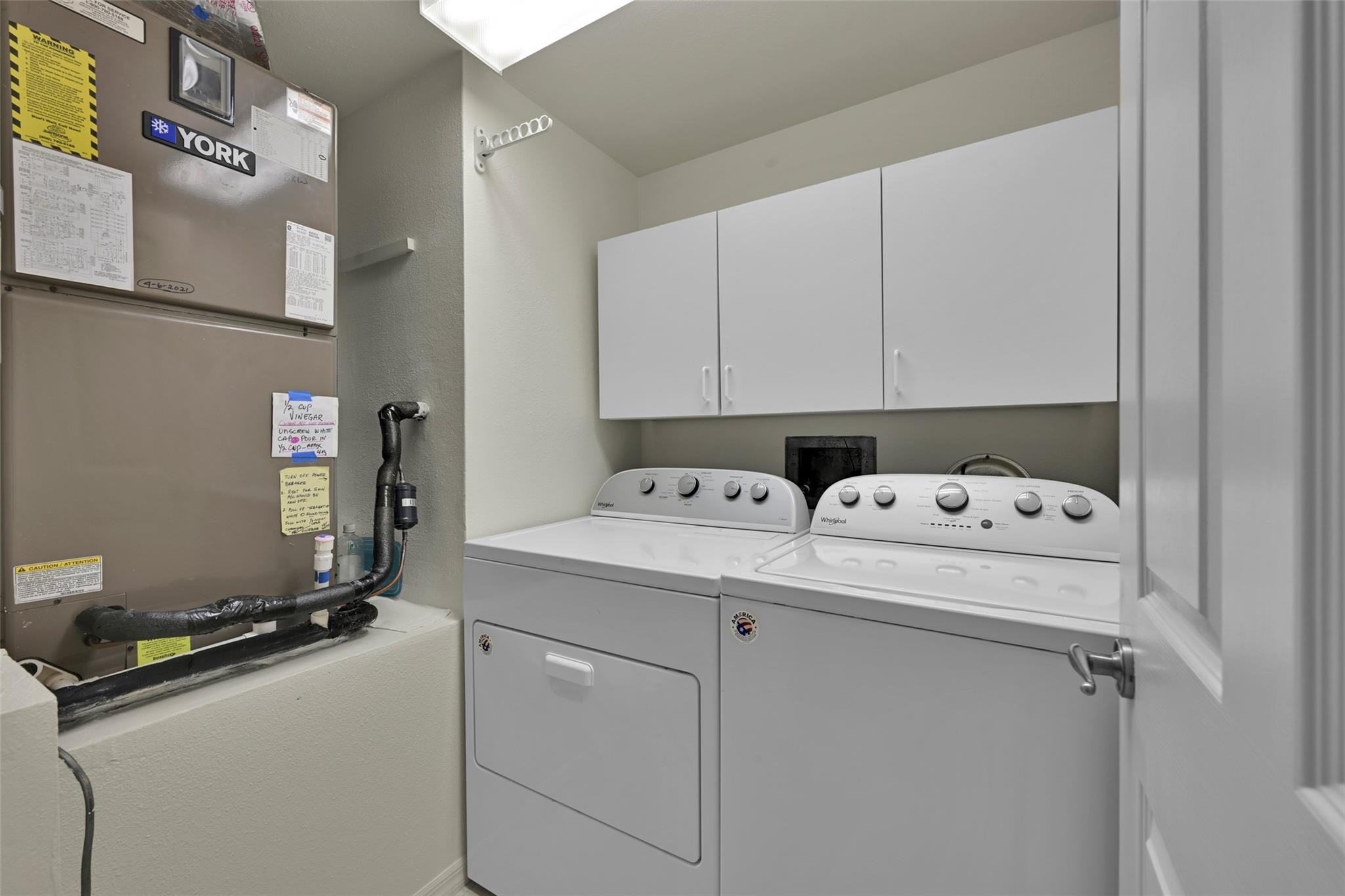 THE POINTE - Residential