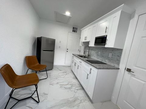 4861 Springfield Street 123 Lake Worth FL 33463