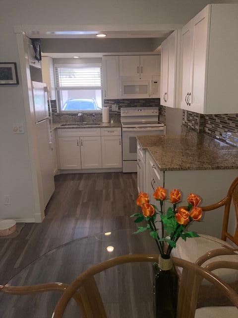 CRESTHAVEN VILLAS 15 CONDO - Residential Lease