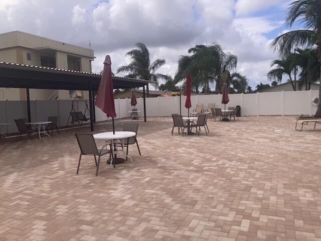 CRESTHAVEN VILLAS 15 CONDO - Residential Lease