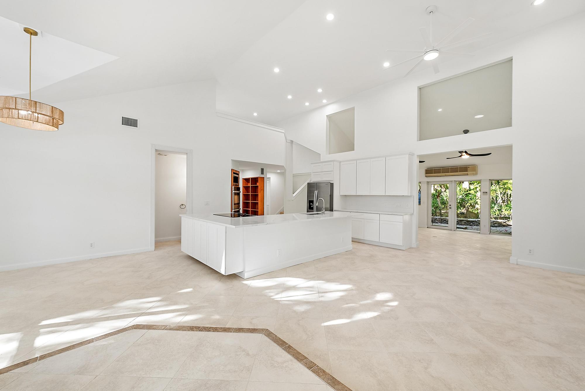 MYSTIC COVE - Residential