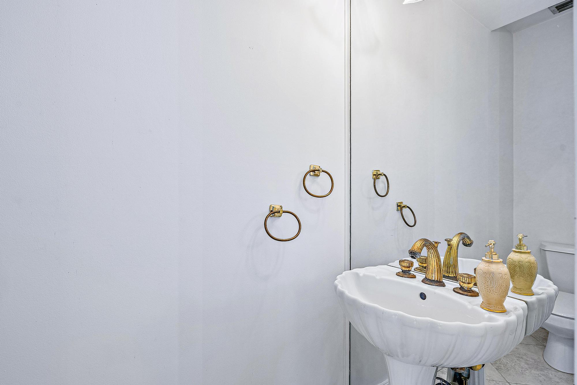 MYSTIC COVE - Residential