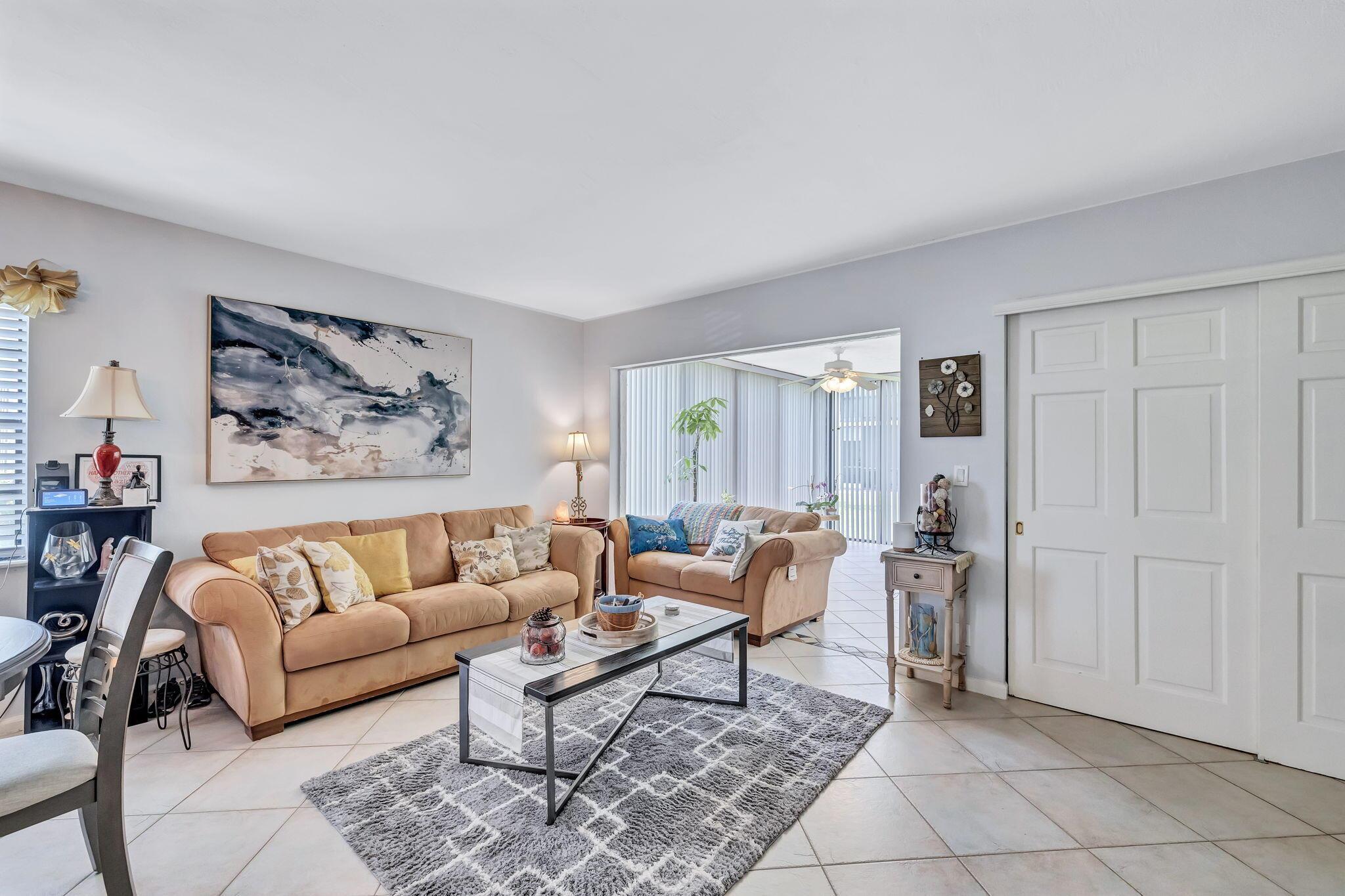 DIPLOMAT SQUARE CONDO - Residential