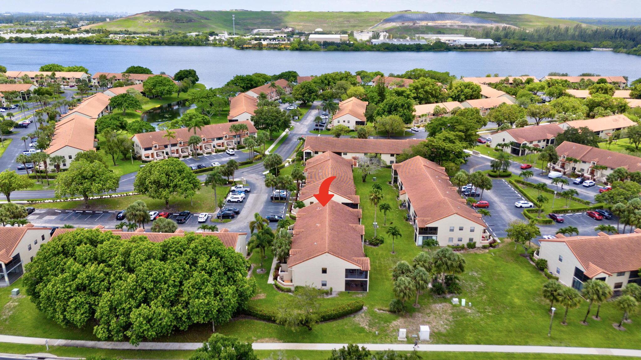 DIPLOMAT SQUARE CONDO - Residential