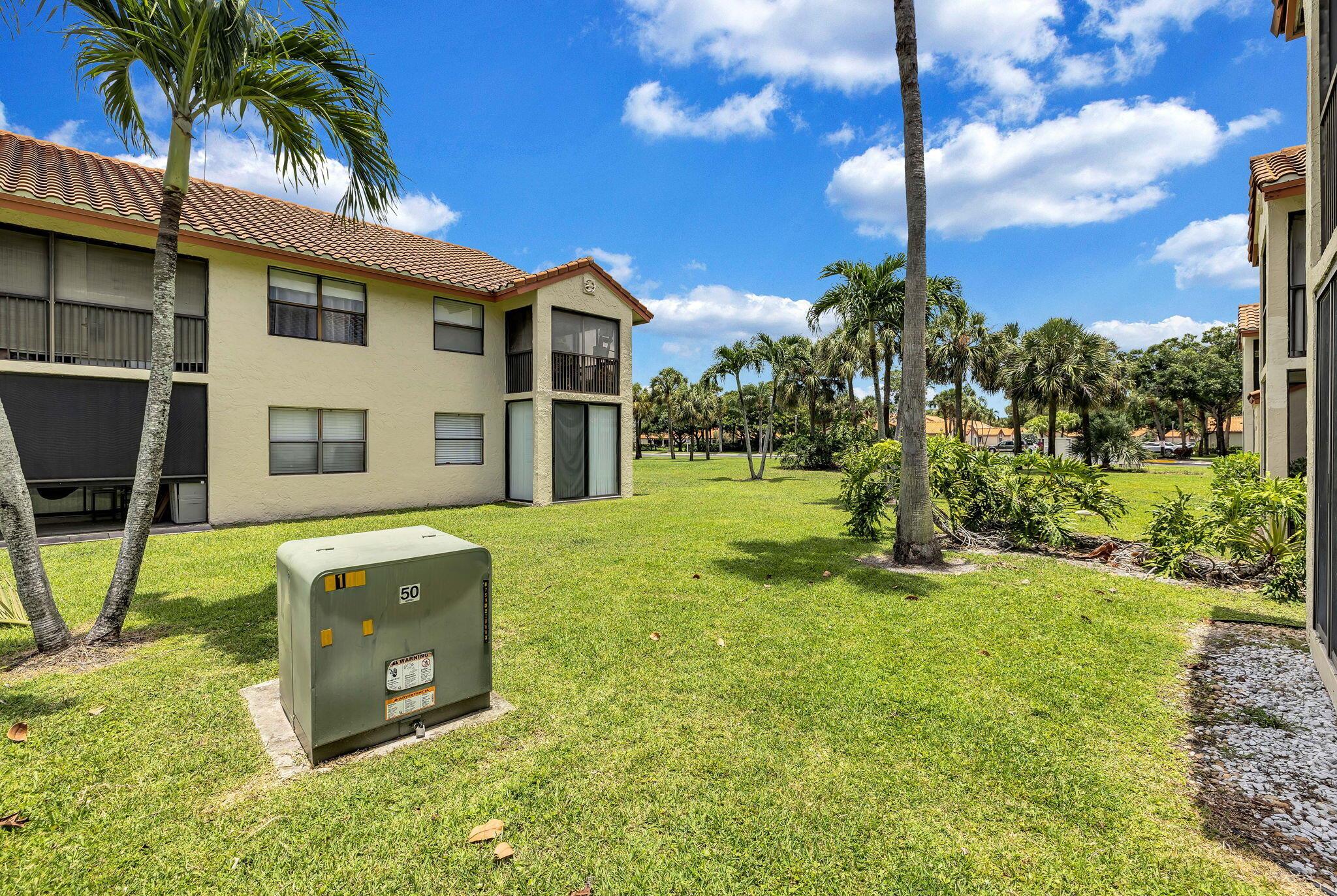 DIPLOMAT SQUARE CONDO - Residential