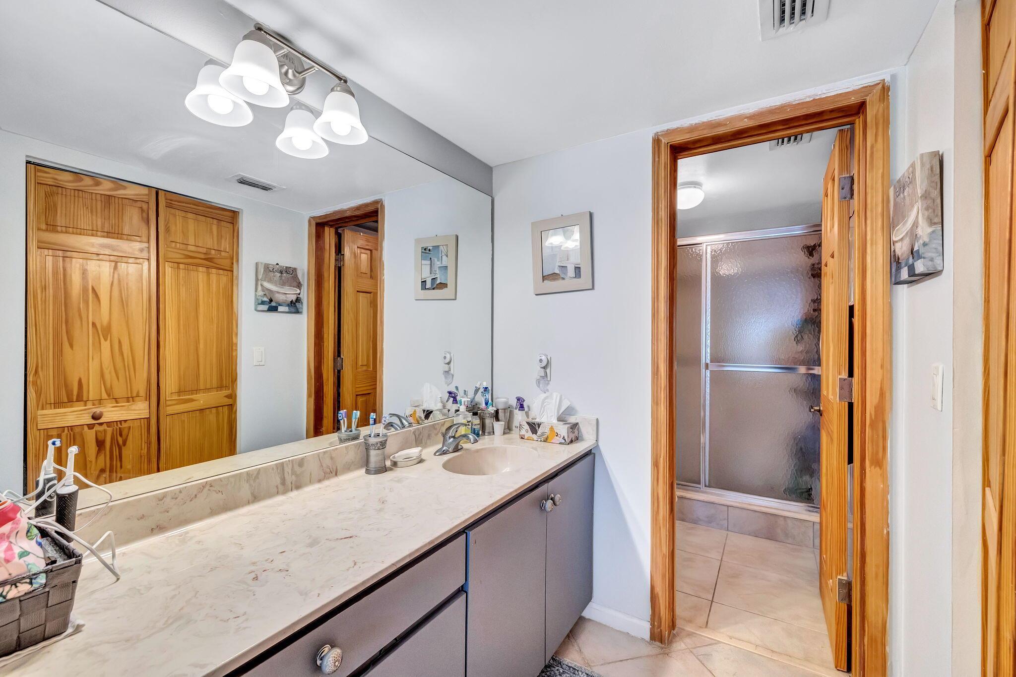 DIPLOMAT SQUARE CONDO - Residential