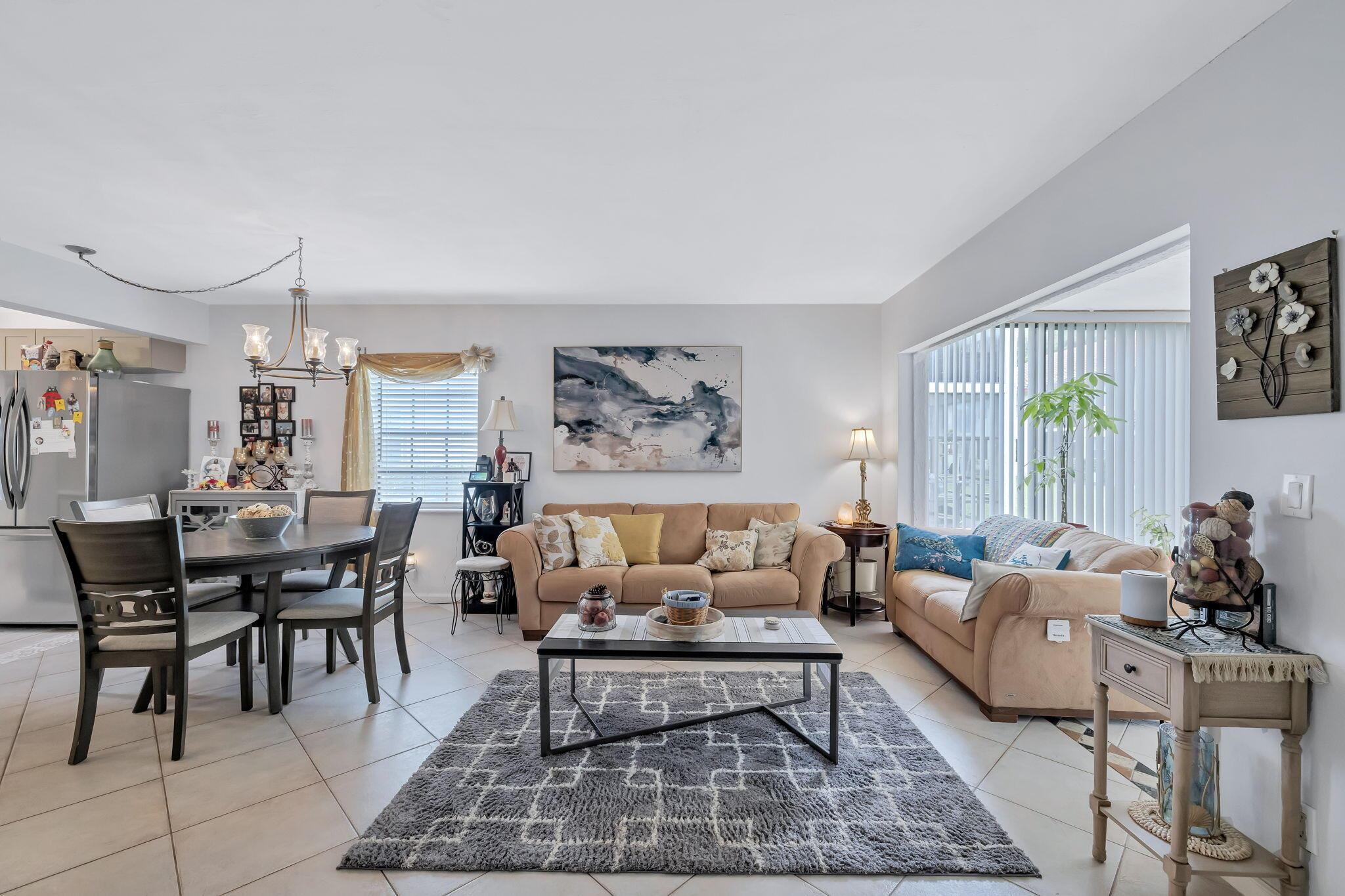 DIPLOMAT SQUARE CONDO - Residential