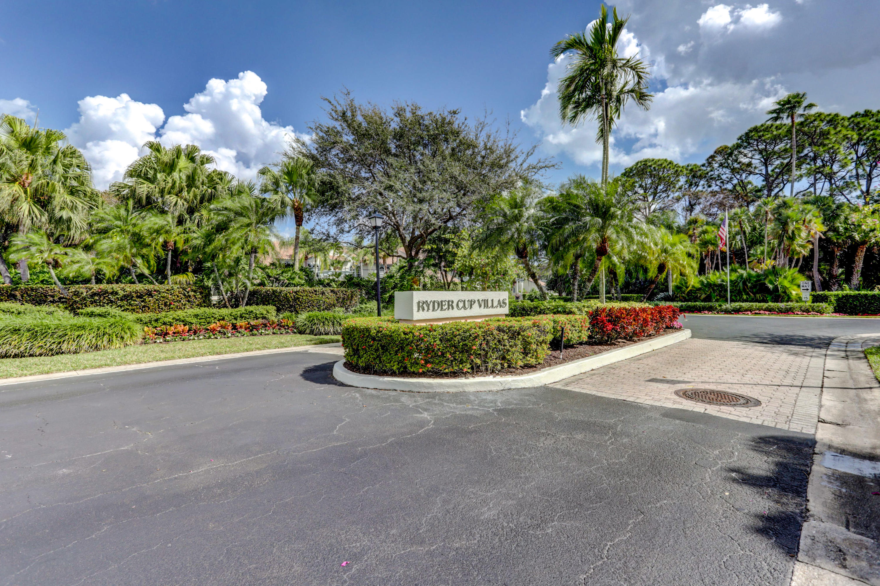 RYDER CUP VILLAS CONDO - Residential