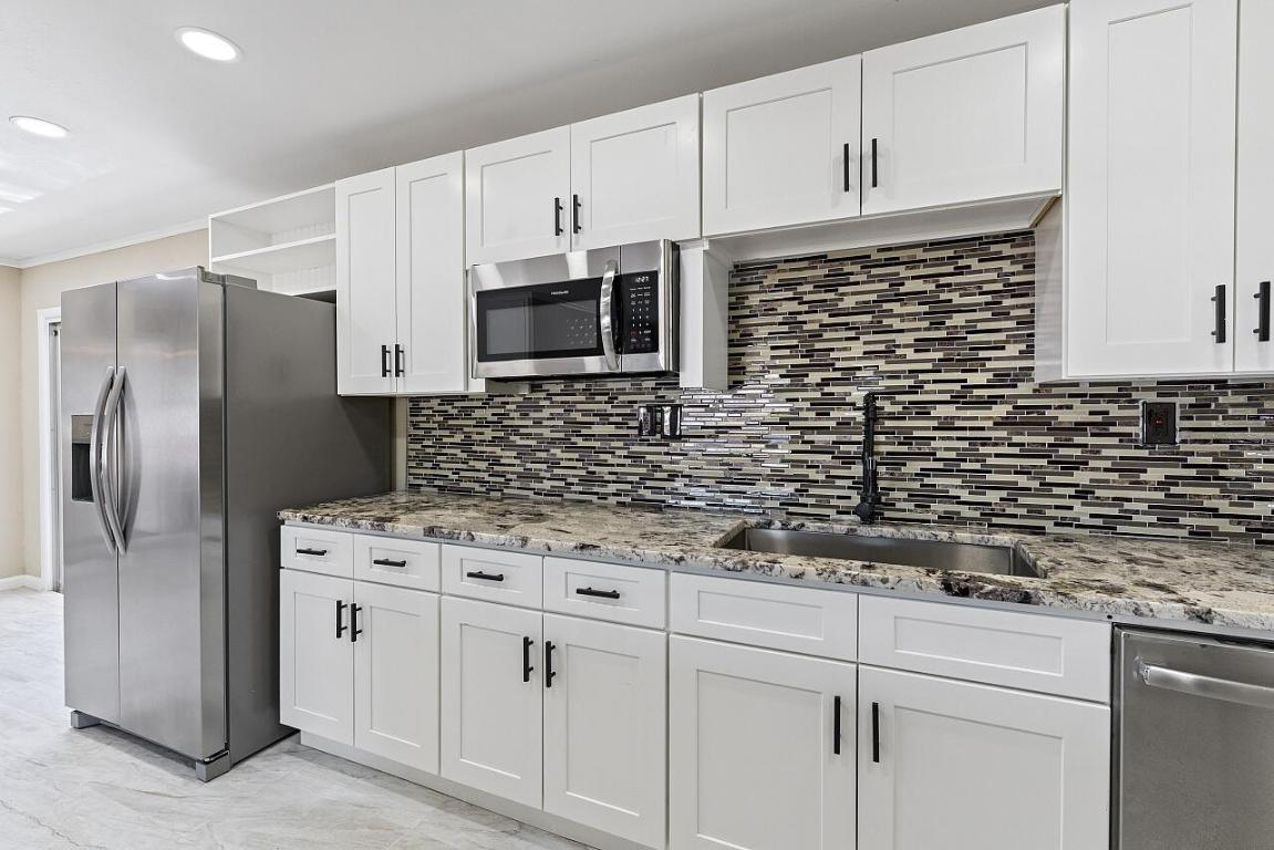 SEBASTIAN HIGHLANDS UNIT 16 - Residential