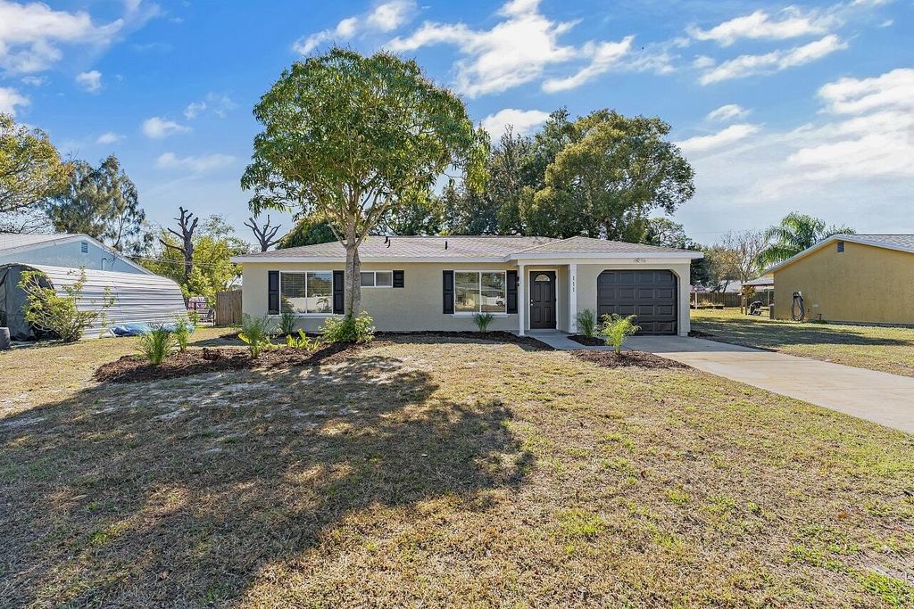Photo of 111 Alameda Avenue, Sebastian, FL 32958 (MLS # R11155807)