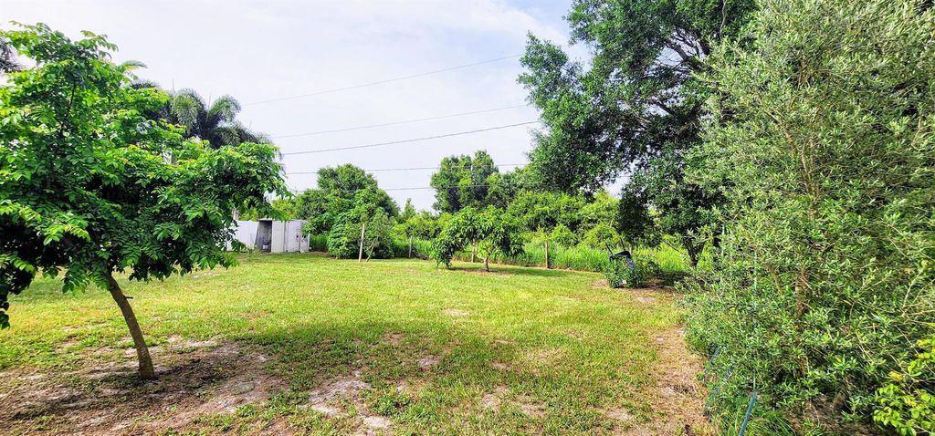 Photo of 365 SE Galleon Lane, Port Saint Lucie, FL 34983 (MLS # R11003443)