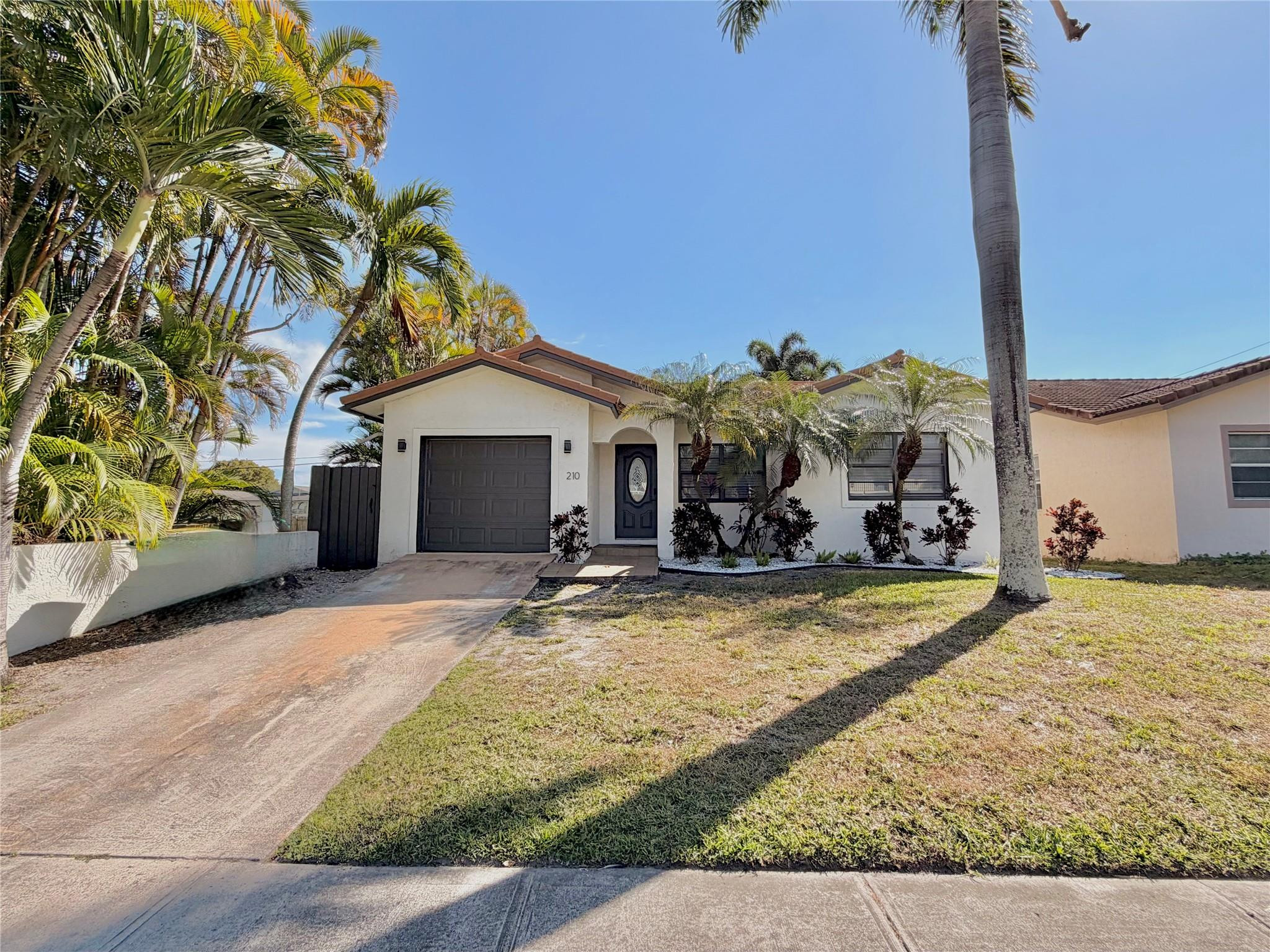 Dania Beach Sub 8-1B - Residential