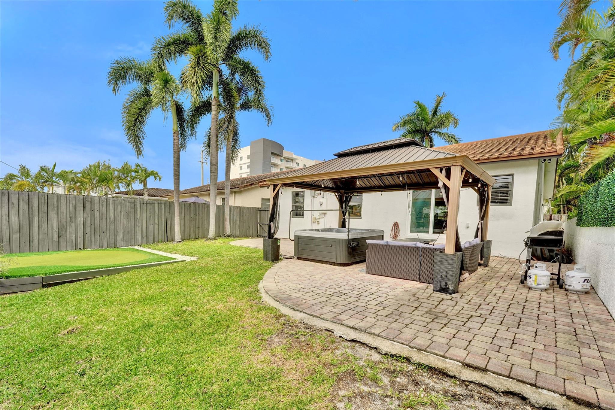 Dania Beach Sub 8-1B - Residential
