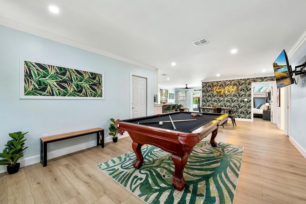 Photo of 210 SE Park Street, Dania Beach, FL 33004 (MLS # F10554031)