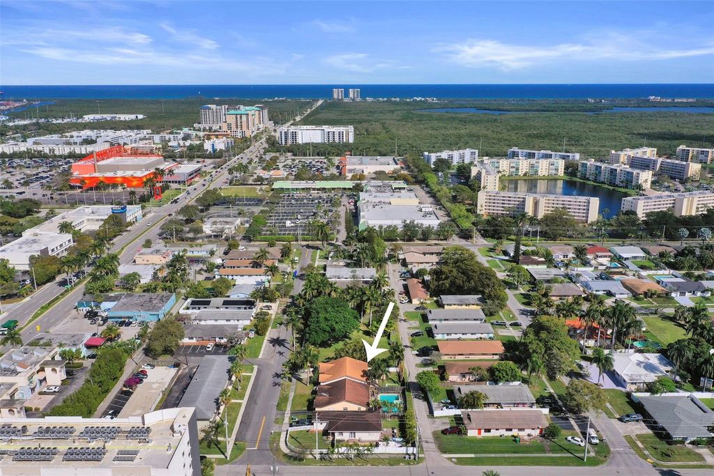 Photo of 210 SE Park Street, Dania Beach, FL 33004 (MLS # F10554031)