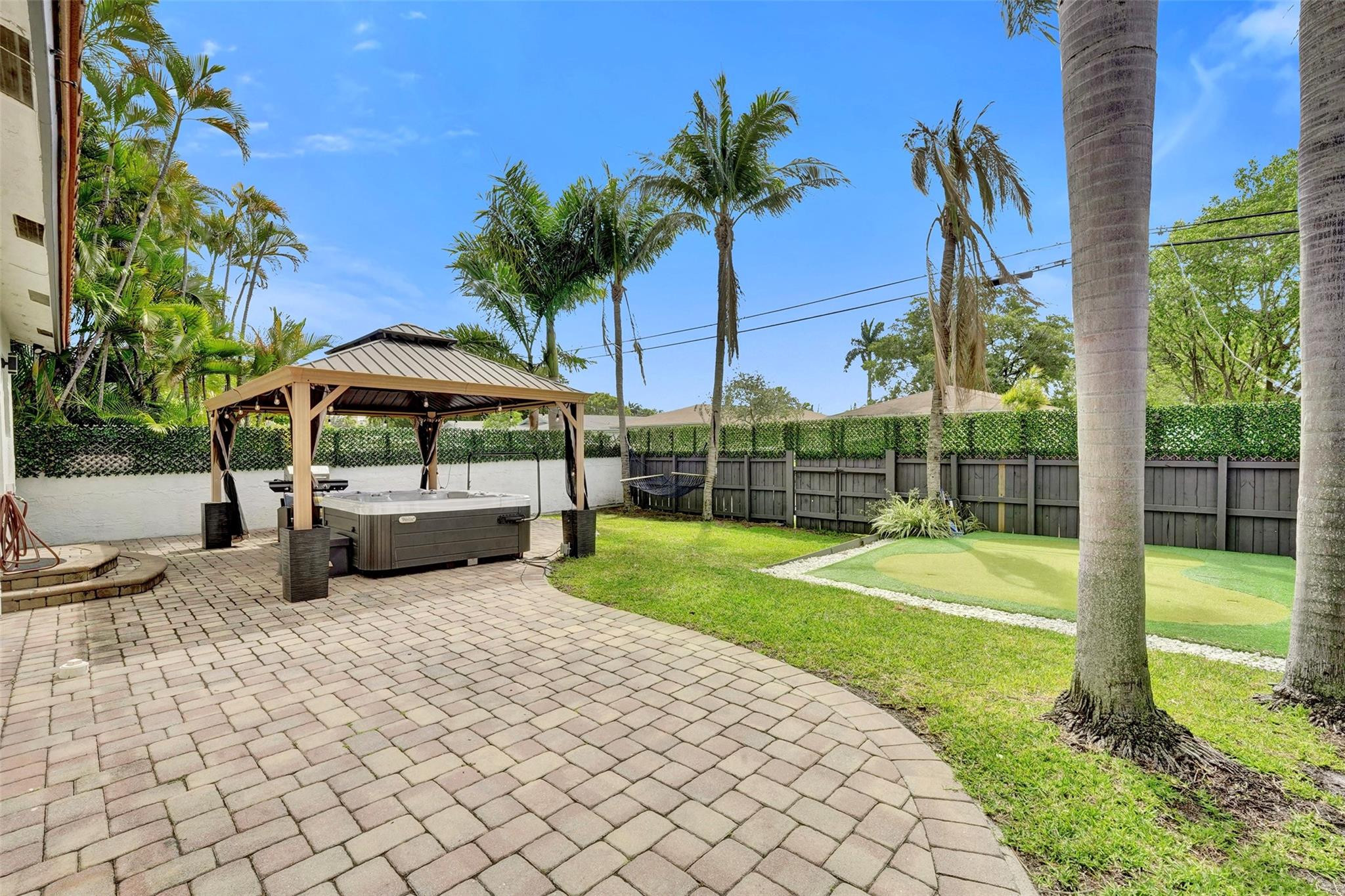 Dania Beach Sub 8-1B - Residential