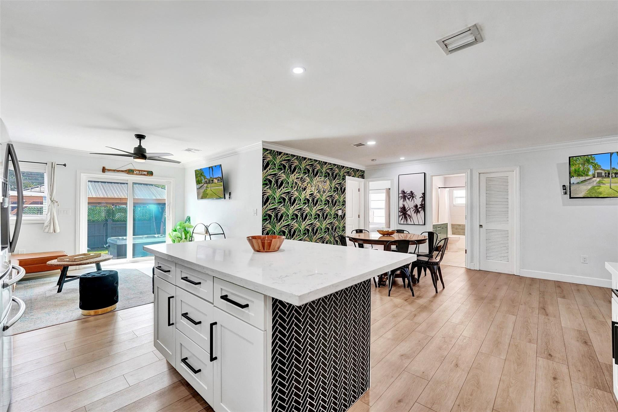 Dania Beach Sub 8-1B - Residential