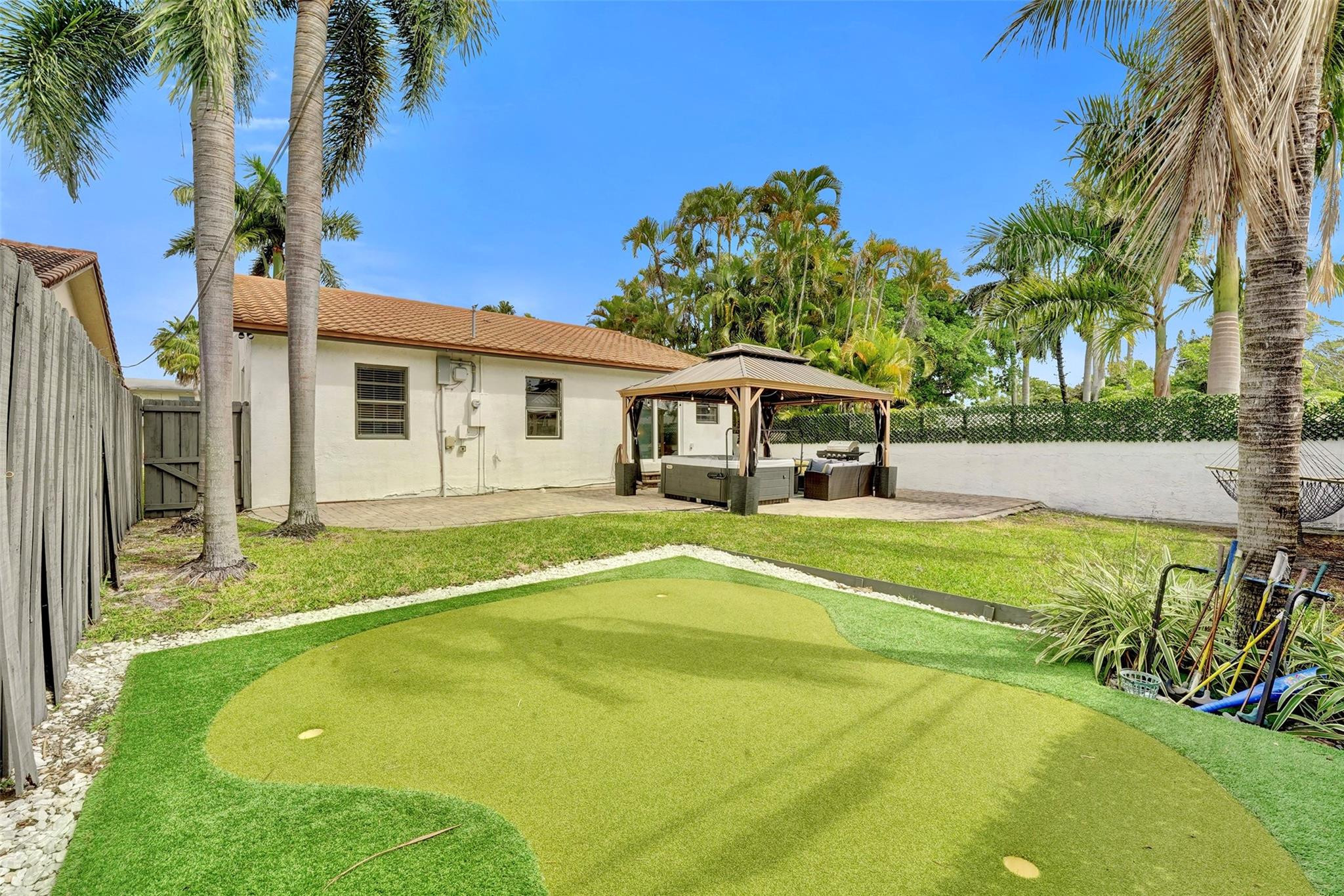 Dania Beach Sub 8-1B - Residential