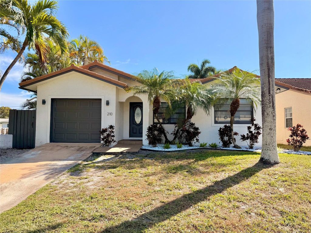 Photo of 210 SE Park Street, Dania Beach, FL 33004 (MLS # F10554031)