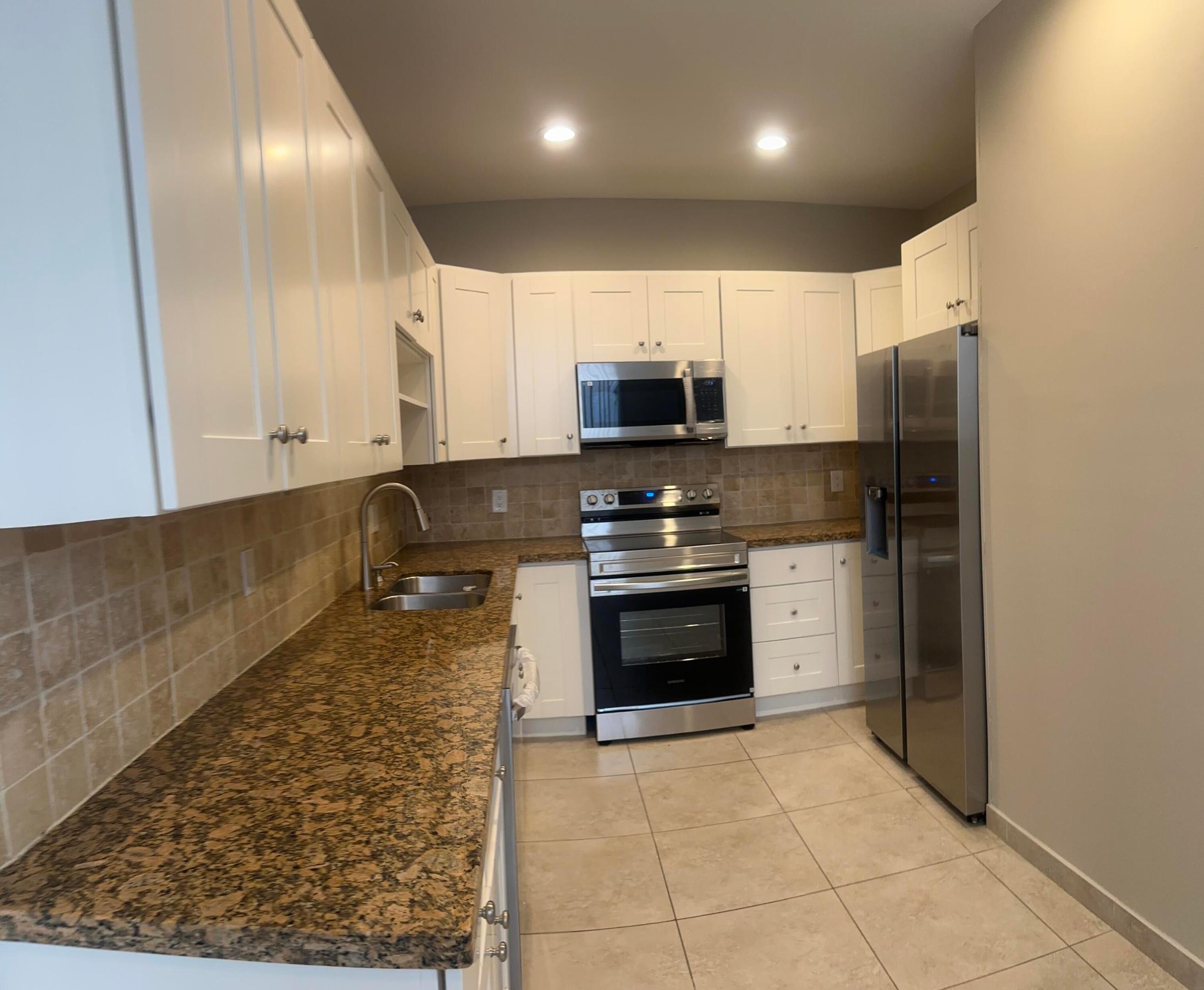 MISSION BAY 2 - Residential Lease