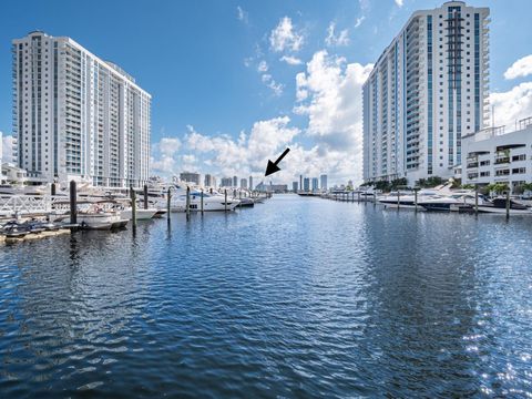 17211 Biscayne Blvd Slip 111 North Miami Beach FL 33160